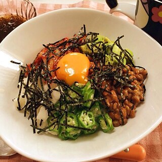 さっぱり食べれるネバキム丼